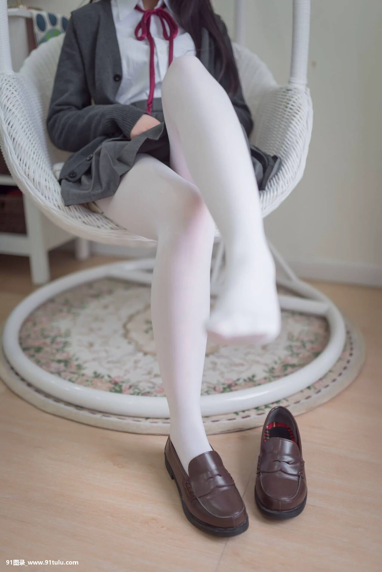 白丝少女 [21P][ブラックホール 写真 日本]