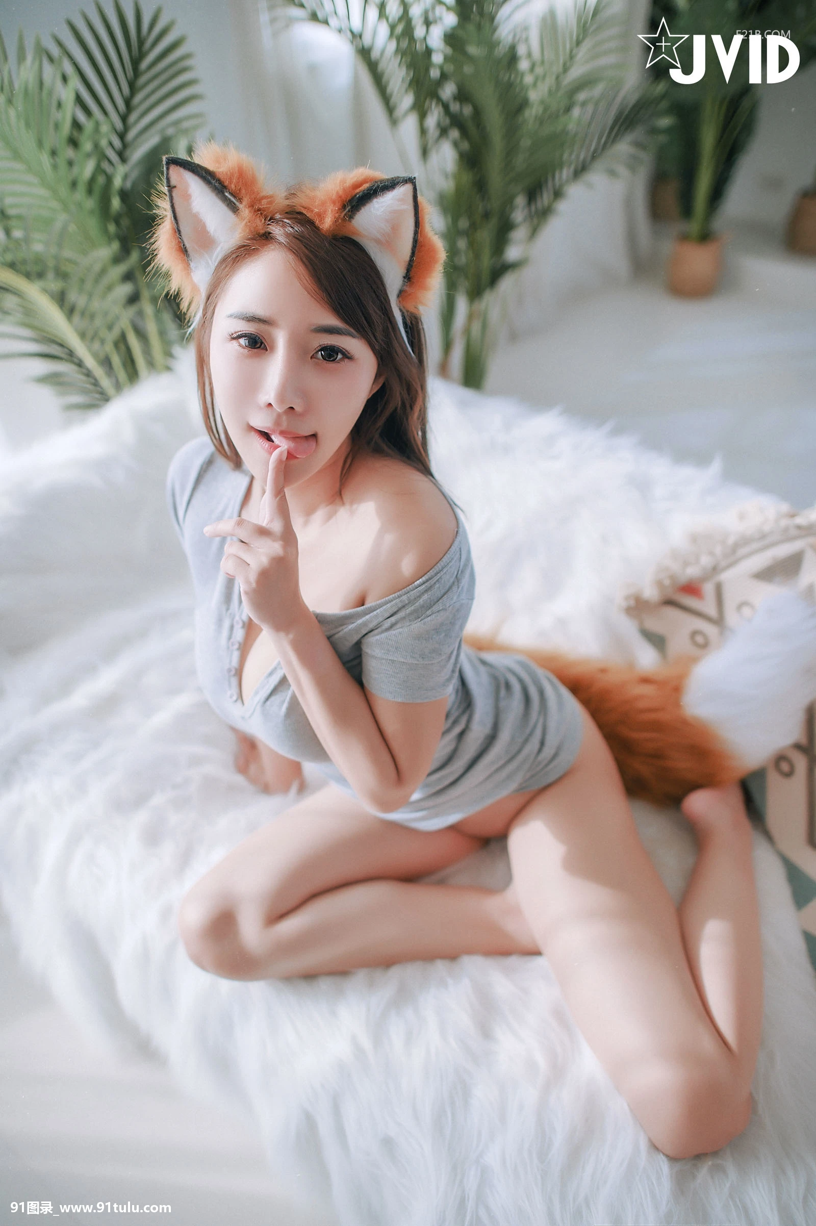 超人气乳神乐乐 [22P][メルカリ 本 中身 写真]